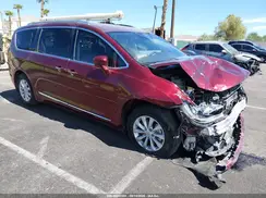 2C4RC1BG0JR106969 2018 CHRYSLER PACIFICA