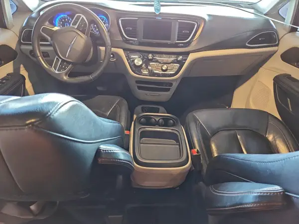 2C4RC1BG0JR119172 2018 CHRYSLER PACIFICA - Image 8