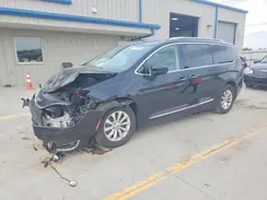 2C4RC1BG0JR120127 2018 CHRYSLER PACIFICA