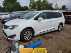 2C4RC1BG0JR124291 2018 CHRYSLER PACIFICA