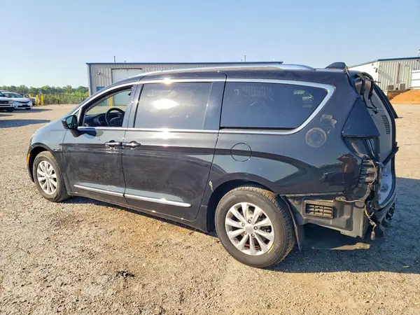 2C4RC1BG0JR127689 2018 CHRYSLER PACIFICA - Image 2