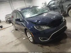 2C4RC1BG0JR128597 2018 CHRYSLER PACIFICA