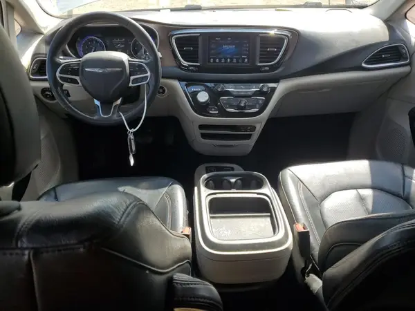 2C4RC1BG0JR129068 2018 CHRYSLER PACIFICA - Image 8