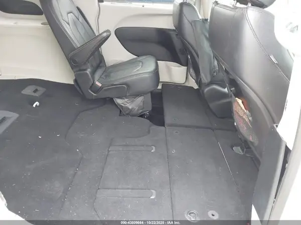 2C4RC1BG0JR132844 2018 CHRYSLER PACIFICA - Image 8