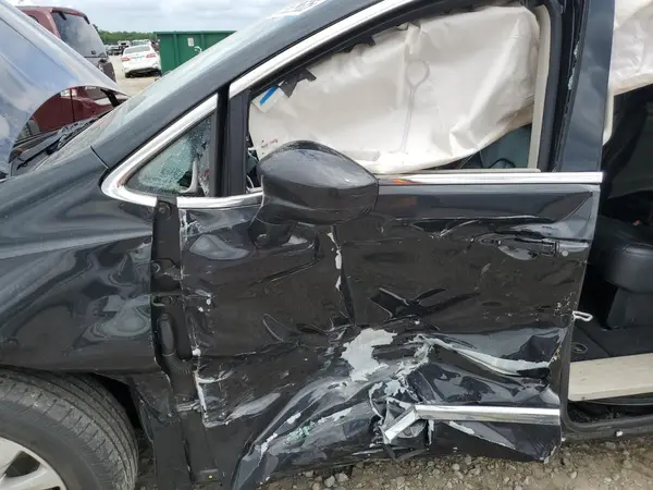 2C4RC1BG0JR139163 2018 CHRYSLER PACIFICA - Image 3