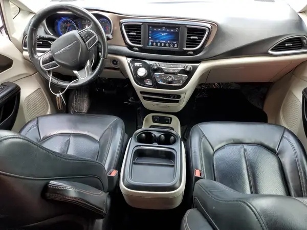 2C4RC1BG0JR142807 2018 CHRYSLER PACIFICA - Image 8