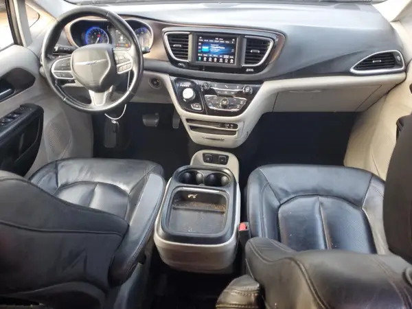 2C4RC1BG0JR148901 2018 CHRYSLER PACIFICA - Image 8