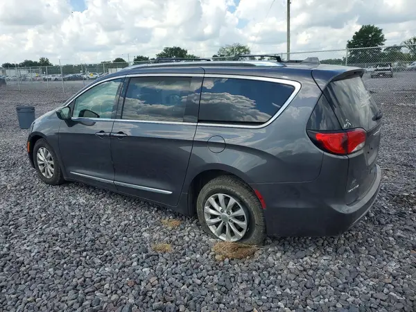 2C4RC1BG0JR149563 2018 CHRYSLER PACIFICA - Image 2
