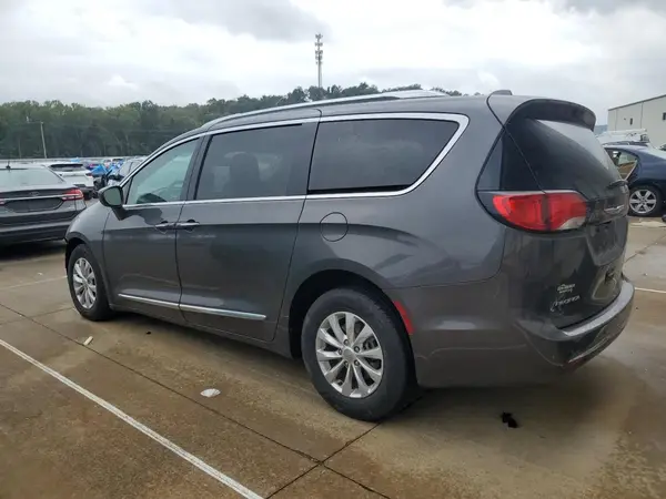 2C4RC1BG0JR152303 2018 CHRYSLER PACIFICA - Image 2