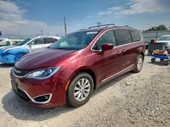 2C4RC1BG0JR156867 2018 CHRYSLER PACIFICA