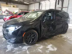 2C4RC1BG0JR156982 2018 CHRYSLER PACIFICA