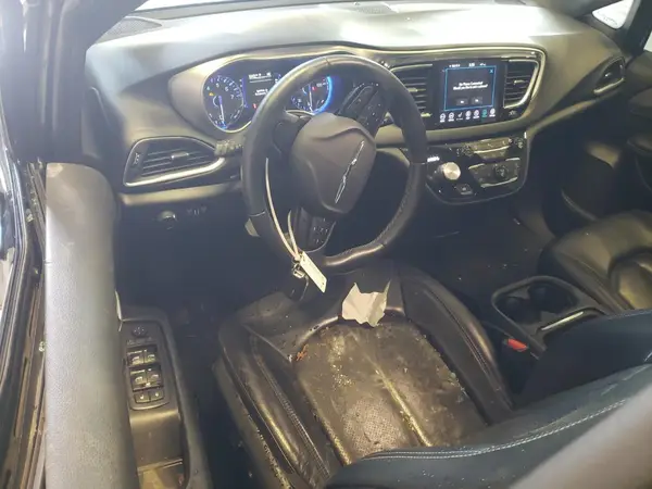 2C4RC1BG0JR156982 2018 CHRYSLER PACIFICA - Image 8