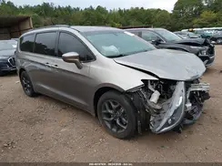 2C4RC1BG0JR158747 2018 CHRYSLER PACIFICA