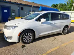 2C4RC1BG0JR163334 2018 CHRYSLER PACIFICA