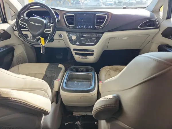 2C4RC1BG0JR171000 2018 CHRYSLER PACIFICA - Image 8