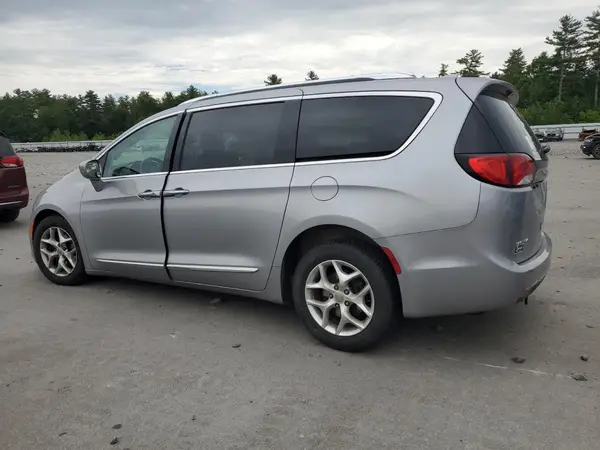2C4RC1BG0JR174849 2018 CHRYSLER PACIFICA - Image 2