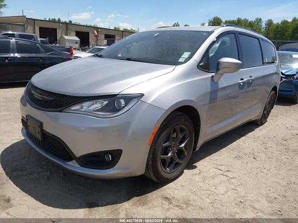 2C4RC1BG0JR174852 2018 CHRYSLER PACIFICA - Image 2