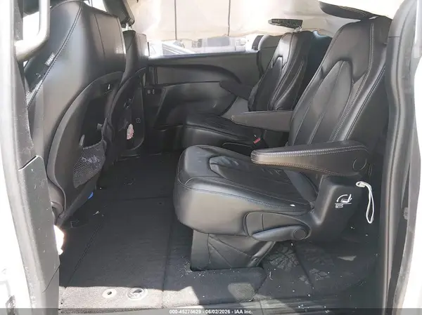 2C4RC1BG0JR174852 2018 CHRYSLER PACIFICA - Image 8