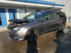 2C4RC1BG0JR175094 2018 CHRYSLER PACIFICA