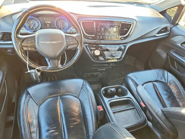 2C4RC1BG0JR183101 2018 CHRYSLER PACIFICA - Image 8