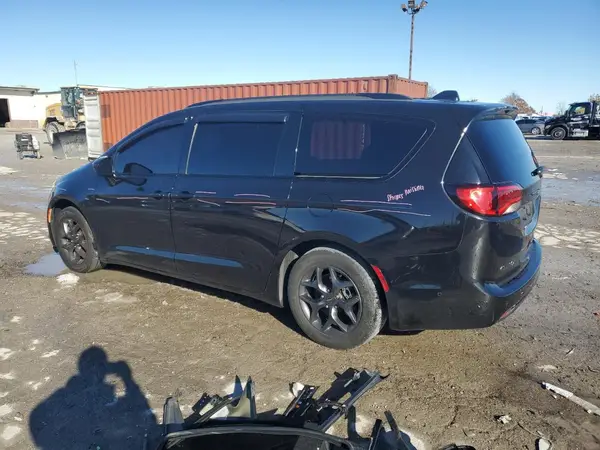2C4RC1BG0JR197824 2018 CHRYSLER PACIFICA - Image 2