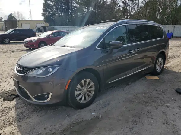 2C4RC1BG0JR204609 2018 CHRYSLER PACIFICA - Image 1