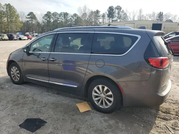 2C4RC1BG0JR204609 2018 CHRYSLER PACIFICA - Image 2
