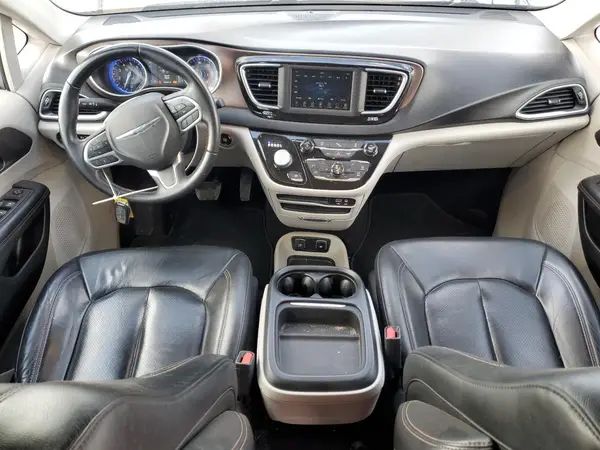 2C4RC1BG0JR210992 2018 CHRYSLER PACIFICA - Image 8