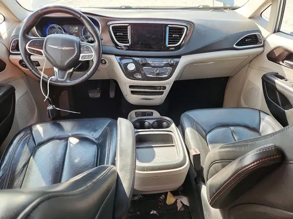 2C4RC1BG0JR217196 2018 CHRYSLER PACIFICA - Image 8