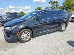 2C4RC1BG0JR217781 2018 CHRYSLER PACIFICA