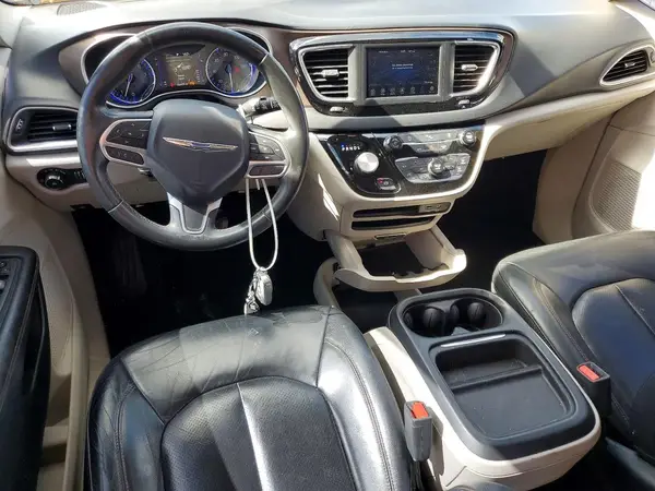 2C4RC1BG0JR217781 2018 CHRYSLER PACIFICA - Image 8