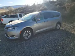2C4RC1BG0JR218011 2018 CHRYSLER PACIFICA