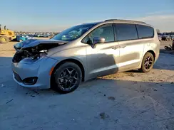 2C4RC1BG0JR228036 2018 CHRYSLER PACIFICA