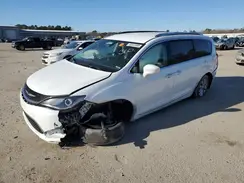 2C4RC1BG0JR233737 2018 CHRYSLER PACIFICA