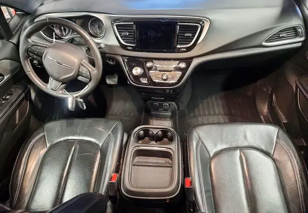 2C4RC1BG0JR235195 2018 CHRYSLER PACIFICA - Image 8
