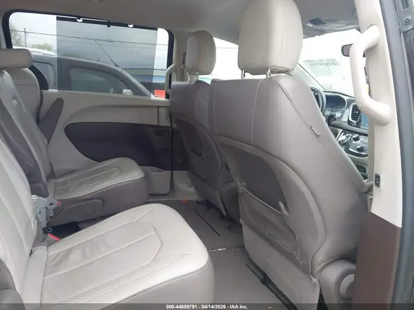 2C4RC1BG0JR235780 2018 CHRYSLER PACIFICA - Image 8