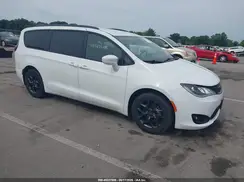 2C4RC1BG0JR235942 2018 CHRYSLER PACIFICA