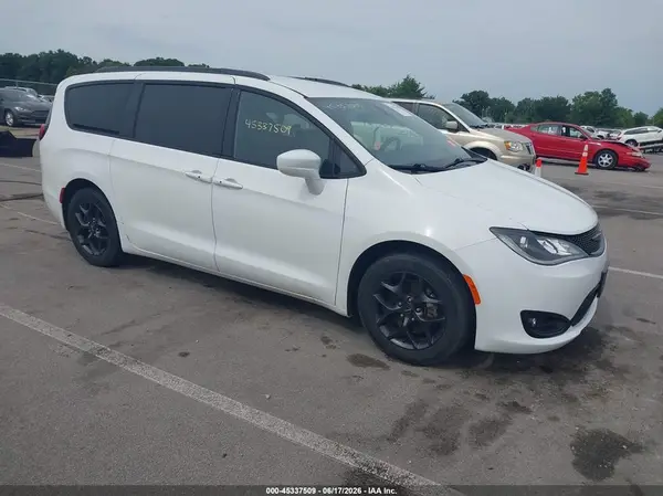 2C4RC1BG0JR235942 2018 CHRYSLER PACIFICA - Image 1