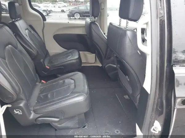 2C4RC1BG0JR237321 2018 CHRYSLER PACIFICA - Image 8