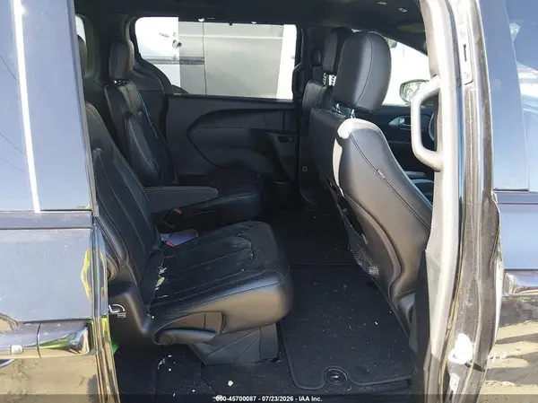 2C4RC1BG0JR237447 2018 CHRYSLER PACIFICA - Image 8