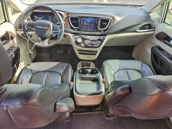 2C4RC1BG0JR271503 2018 CHRYSLER PACIFICA - Image 8