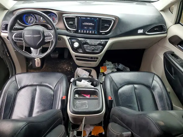 2C4RC1BG0JR271596 2018 CHRYSLER PACIFICA - Image 8