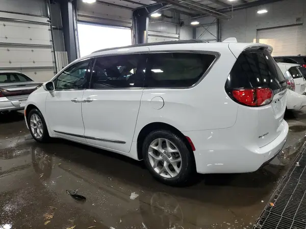 2C4RC1BG0JR312051 2018 CHRYSLER PACIFICA - Image 2