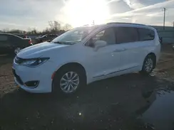 2C4RC1BG0JR323101 2018 CHRYSLER PACIFICA