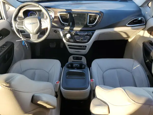 2C4RC1BG0JR323101 2018 CHRYSLER PACIFICA - Image 8