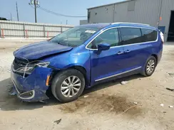 2C4RC1BG0JR351013 2018 CHRYSLER PACIFICA