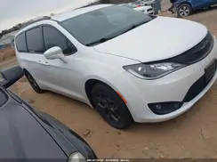 2C4RC1BG0JR354803 2018 CHRYSLER PACIFICA