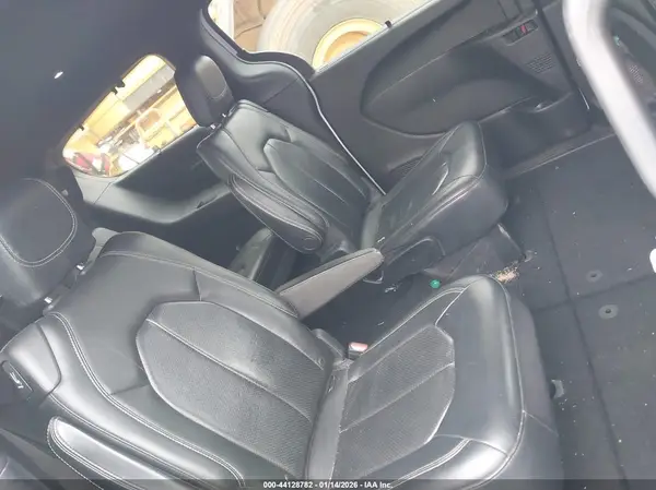 2C4RC1BG0JR354803 2018 CHRYSLER PACIFICA - Image 8