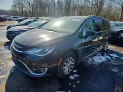 2C4RC1BG0KR507116 2019 CHRYSLER PACIFICA