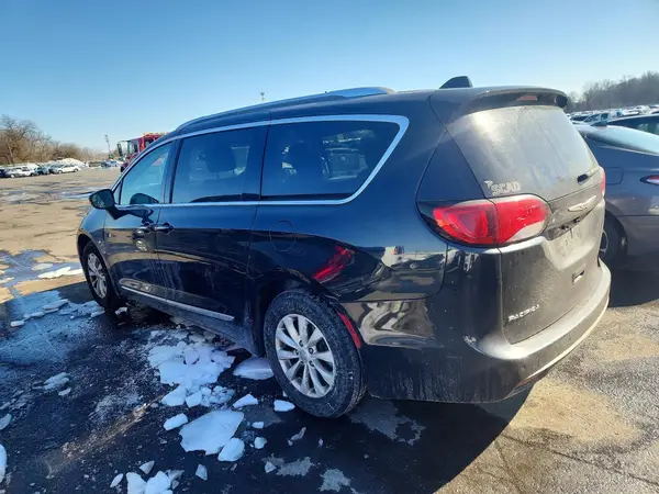 2C4RC1BG0KR507116 2019 CHRYSLER PACIFICA - Image 2
